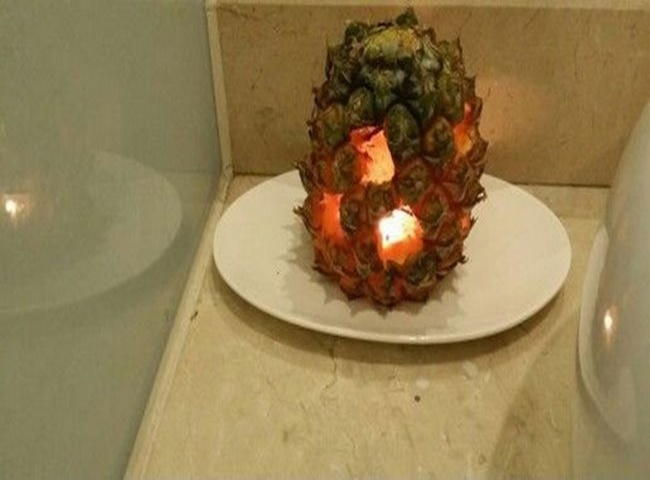 Dứa gi&uacute;p thơm nh&agrave; vệ sinh