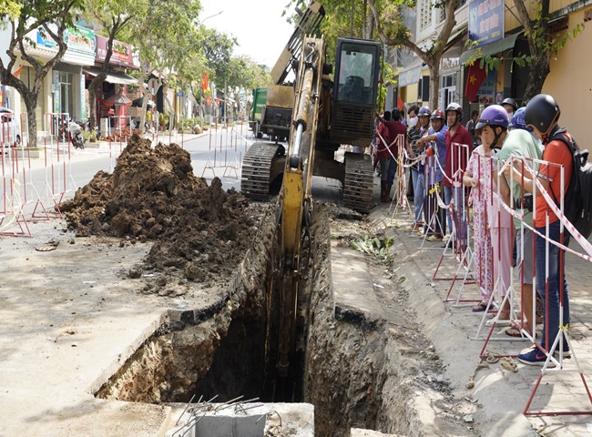 C&ocirc;ng ty đ&agrave;o đường cống tho&aacute;t nước Quận 10