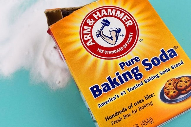 c&aacute;ch d&ugrave;ng baking soda th&ocirc;ng bồn cầu