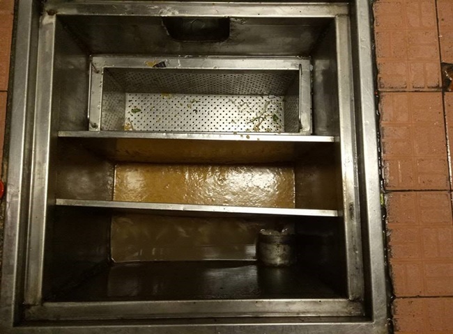 C&aacute;ch xử l&yacute; dầu mỡ trong nước thải