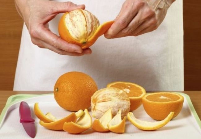 Vỏ cam qu&yacute;t mang lại hương thơm tự nhi&ecirc;n cho cả căn ph&ograve;ng