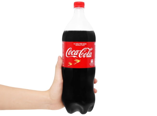 Th&ocirc;ng đường ống rửa b&aacute;t bằng Coca Cola