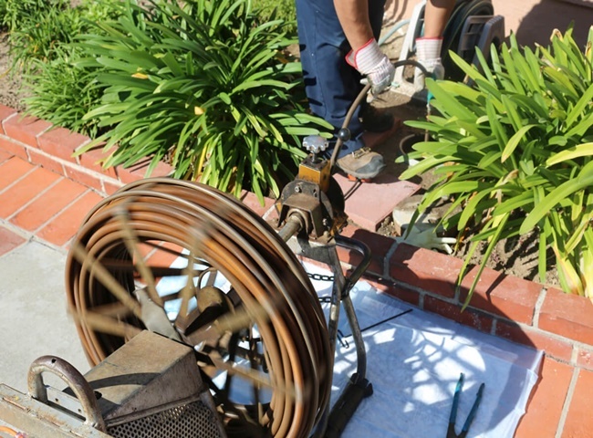Dịch vụ th&ocirc;ng cống nghẹt quận B&igrave;nh Thạnh Thịnh Ph&aacute;t ưu việt