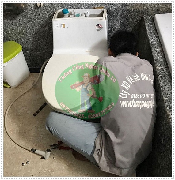 Cách xử lý bồn cầu bị rò rỉ nước nhanh chóng tại nhà