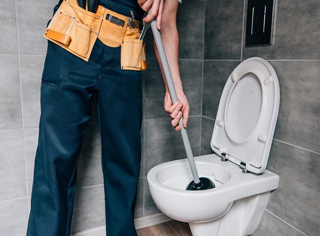 Th&ocirc;ng bồn cầu quận T&acirc;n Ph&uacute; gi&aacute; rẻ Bảo Ph&aacute;t an to&agrave;n v&agrave; hiệu quả